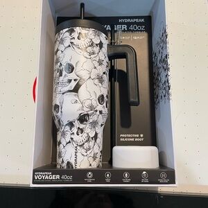 Hydropeak skulls 40oz